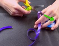 Прическа для игрушки: несколько секретов изготовления атласных волос Как сделать спирали из атласных лент